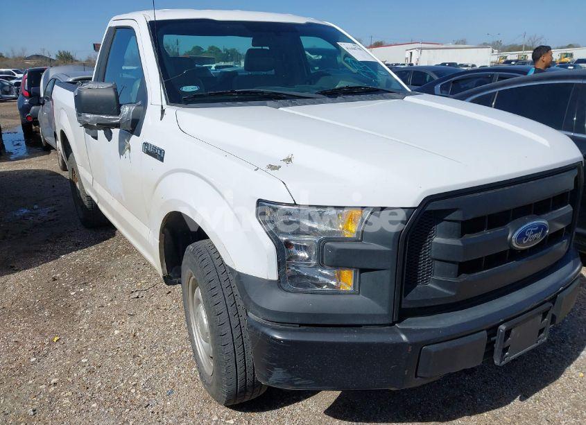 2017 Ford F-150 XL (VIN 1FTMF1C87HKD44271) main photo