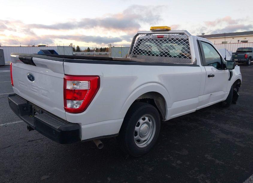 Photo 4 of 2022 Ford F-150 XL (VIN 1FTMF1CB0NKF06071)