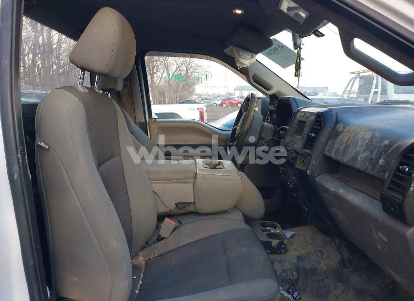 Photo 8 of 2018 Ford F-150 XL (VIN 1FTMF1CB1JFB55237)