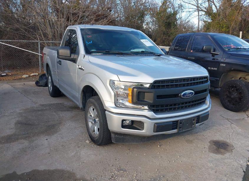 2018 Ford F-150 XL (VIN 1FTMF1CB1JKE13683) main photo