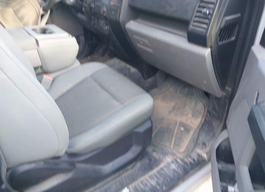 Photo 5 of 2018 Ford F-150 XL (VIN 1FTMF1CB1JKE13683)