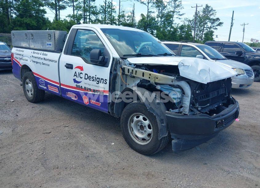 2019 Ford F-150 (VIN 1FTMF1CB1KKC05739) main photo