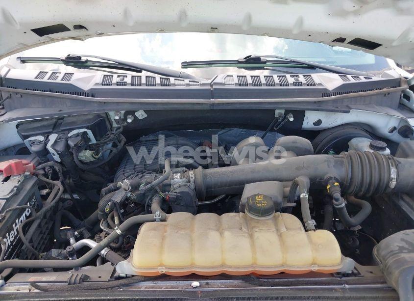 Photo 10 of 2019 Ford F-150 (VIN 1FTMF1CB1KKC05739)