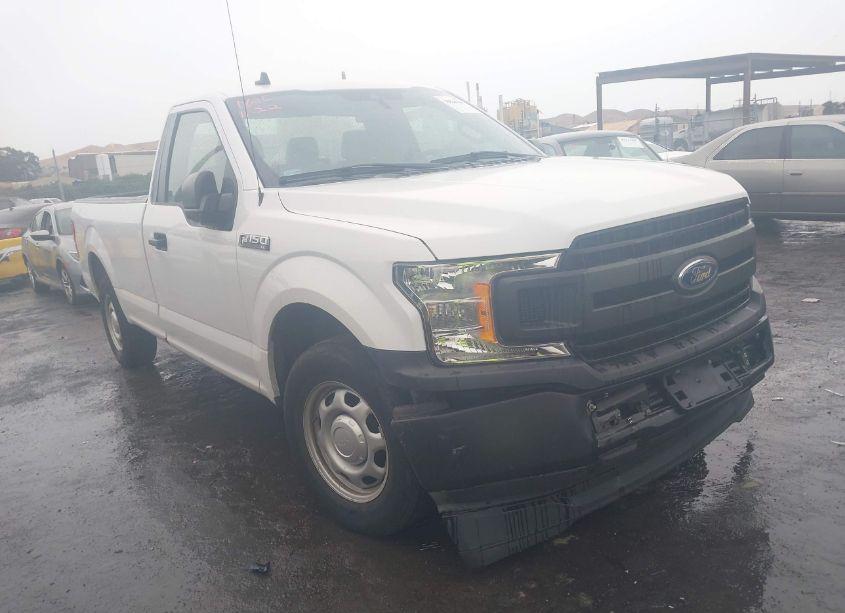2020 Ford F-150 XL (VIN 1FTMF1CB1LKE96812) main photo