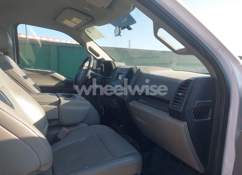 Photo 5 of 2018 Ford F-150 XL (VIN 1FTMF1CB3JKF84290)