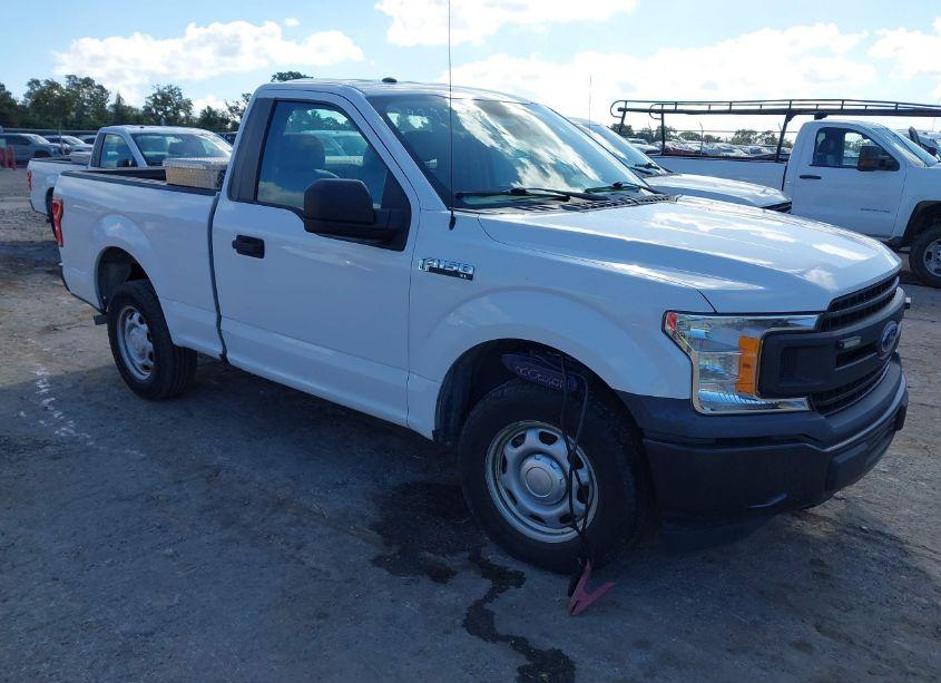 2019 Ford F-150 XL (VIN 1FTMF1CB3KKE51501) main photo
