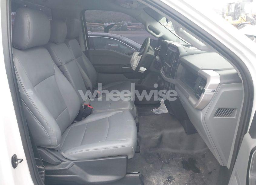 Photo 5 of 2022 Ford F-150 XL (VIN 1FTMF1CB4NKE51463)