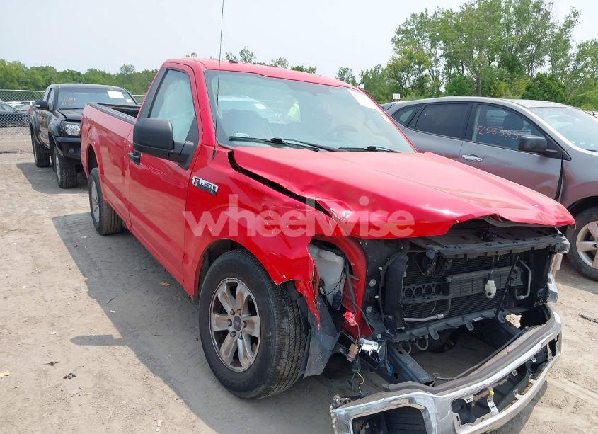 2018 Ford F-150 XL (VIN 1FTMF1CB5JKC73458) main photo