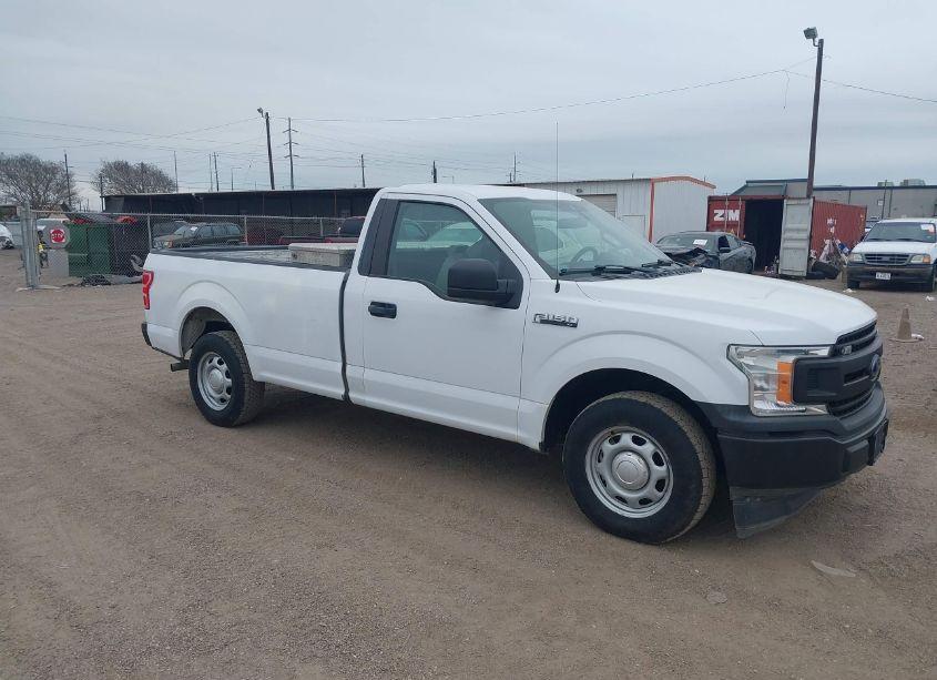 2019 Ford F-150 XL (VIN 1FTMF1CB5KKC16579) main photo