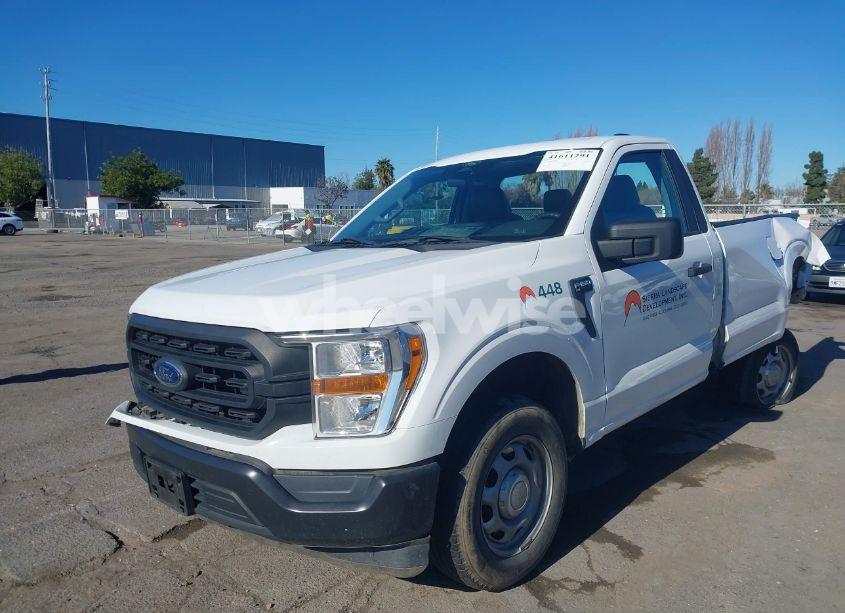 Photo 2 of 2022 Ford F-150 XL (VIN 1FTMF1CB5NKE39967)