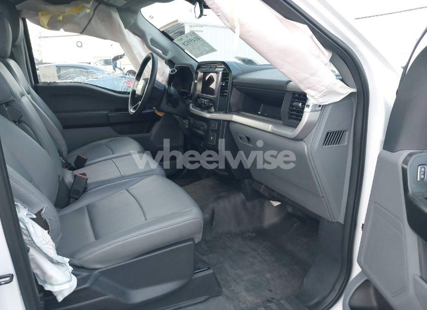 Photo 5 of 2022 Ford F-150 XL (VIN 1FTMF1CB6NKE47768)