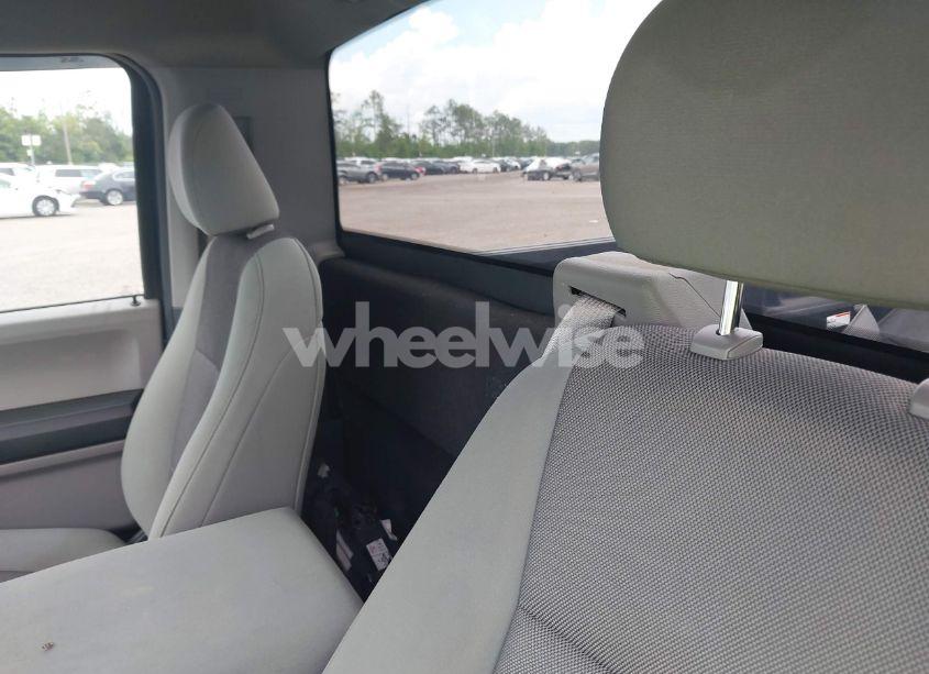 Photo 8 of 2018 Ford F-150 XL (VIN 1FTMF1CB7JFE21330)