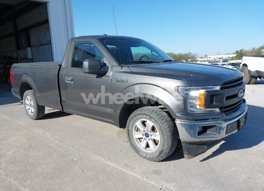 2018 Ford F-150 XL (VIN 1FTMF1CB7JKD99241) main photo