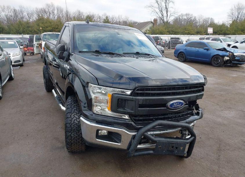 2020 Ford F-150 XL (VIN 1FTMF1CB7LKF01351) main photo