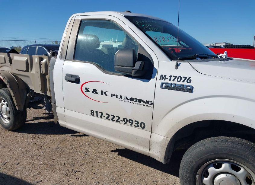 Photo 13 of 2018 Ford F-150 XL (VIN 1FTMF1CB8JKC61496)