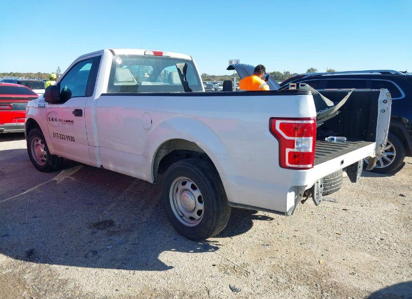 Photo 3 of 2018 Ford F-150 XL (VIN 1FTMF1CB8JKC61496)