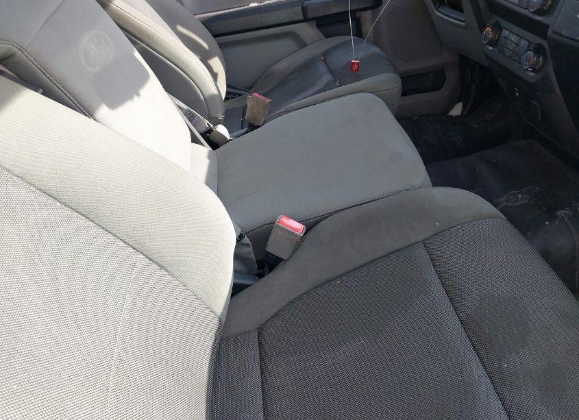 Photo 8 of 2018 Ford F-150 XL (VIN 1FTMF1CB8JKF30967)