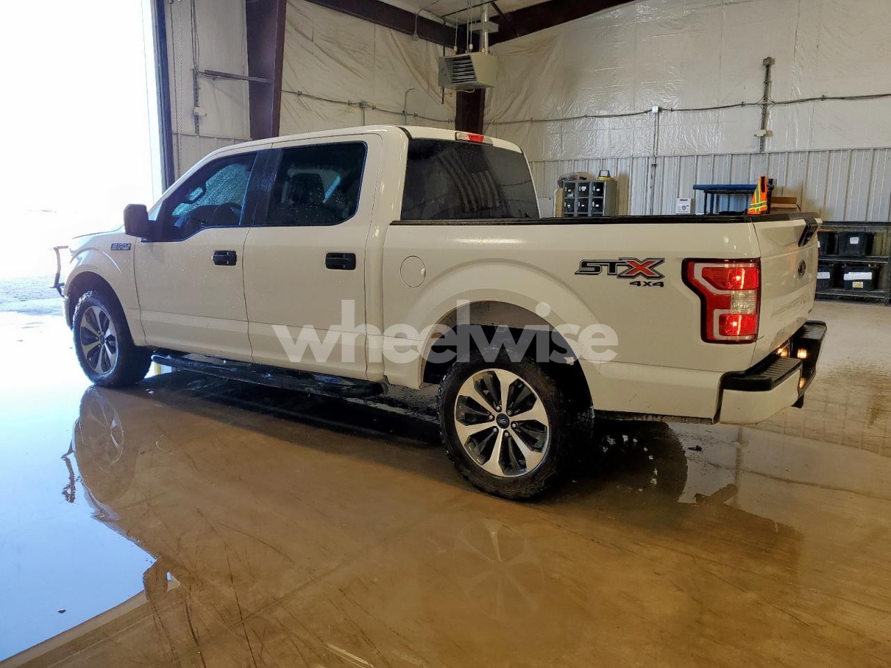 Photo 2 of 2020 FORD F150 SUPERCREW (VIN 1FTMF1CB8MKD56984)