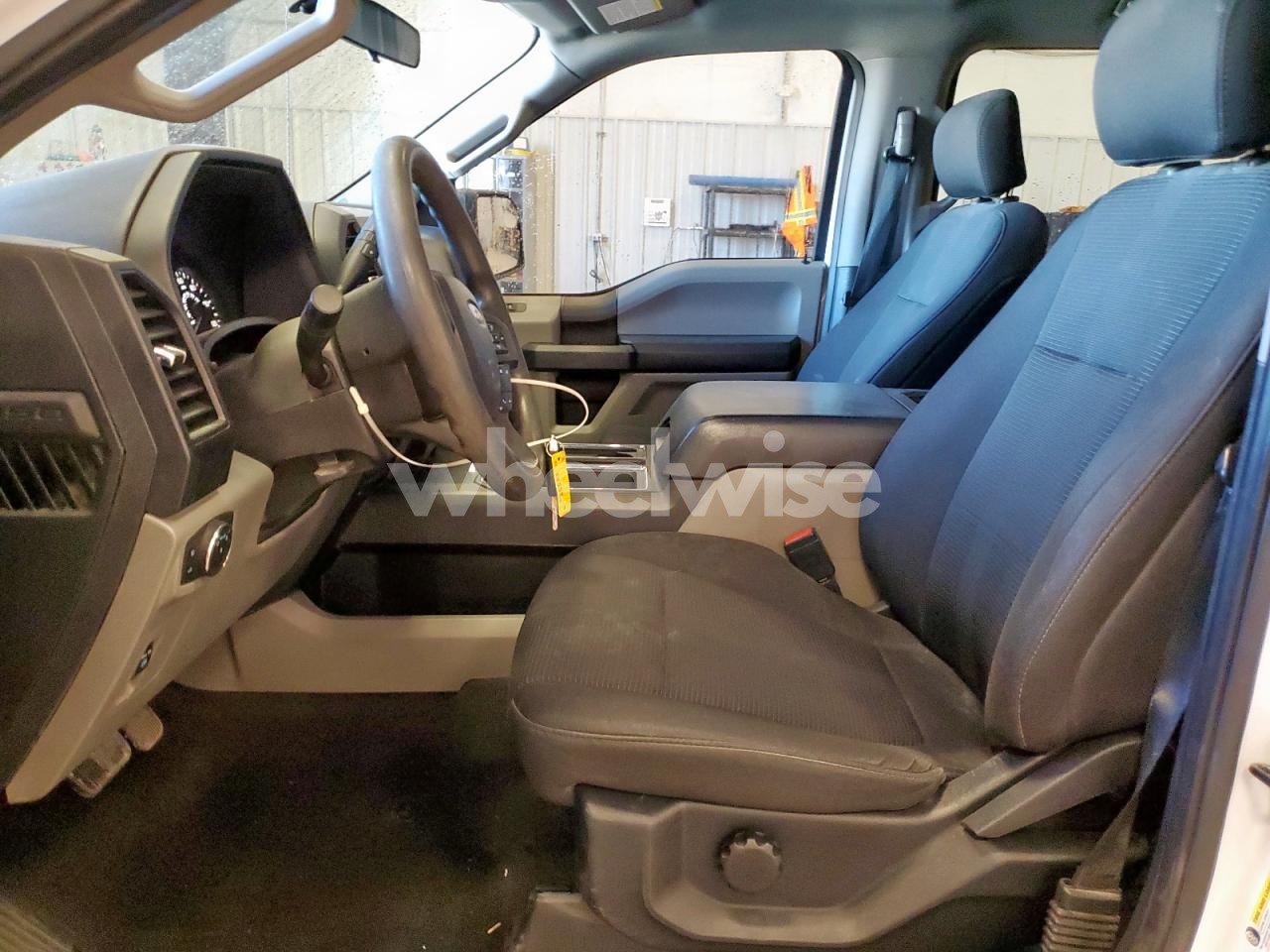 Photo 7 of 2020 FORD F150 SUPERCREW (VIN 1FTMF1CB8MKD56984)