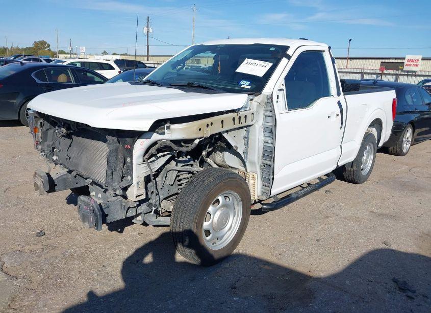 Photo 2 of 2021 Ford F-150 XL (VIN 1FTMF1CB8MKE48127)