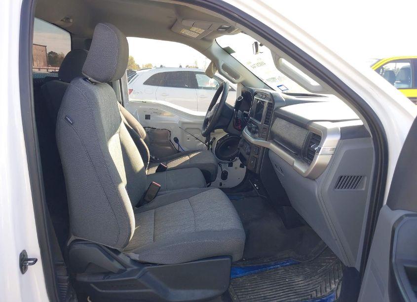 Photo 5 of 2021 Ford F-150 XL (VIN 1FTMF1CB8MKE48127)