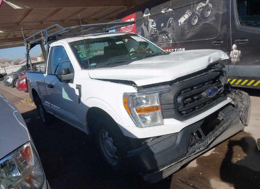 2022 Ford F-150 XL (VIN 1FTMF1CB8NKE00094) main photo