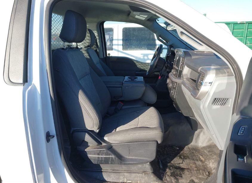 Photo 5 of 2022 Ford F-150 XL (VIN 1FTMF1CB8NKE00094)
