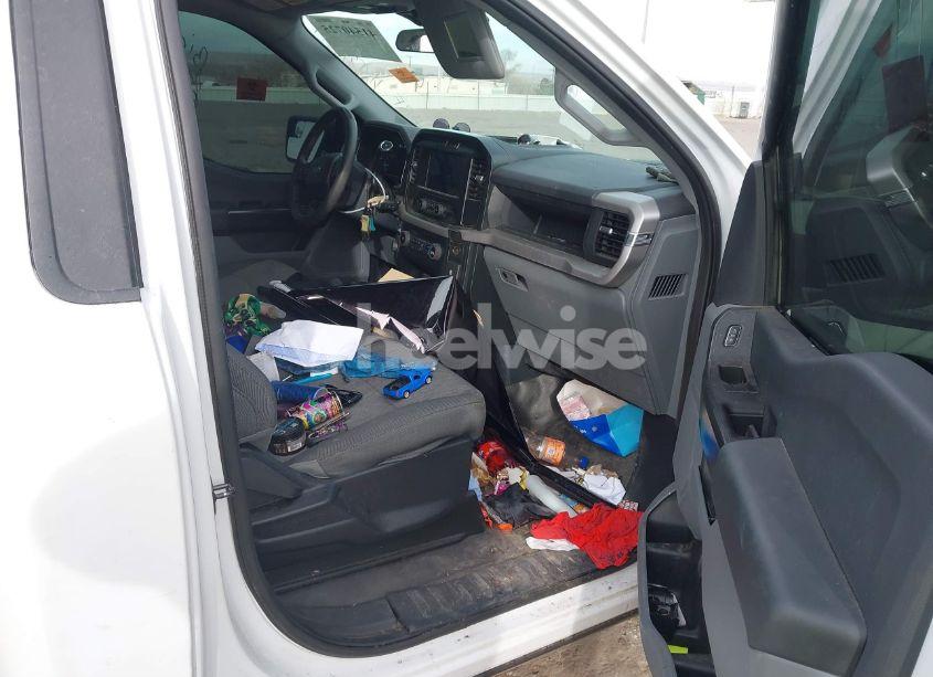 Photo 5 of 2022 Ford F-150 XL (VIN 1FTMF1CB8NKE34567)