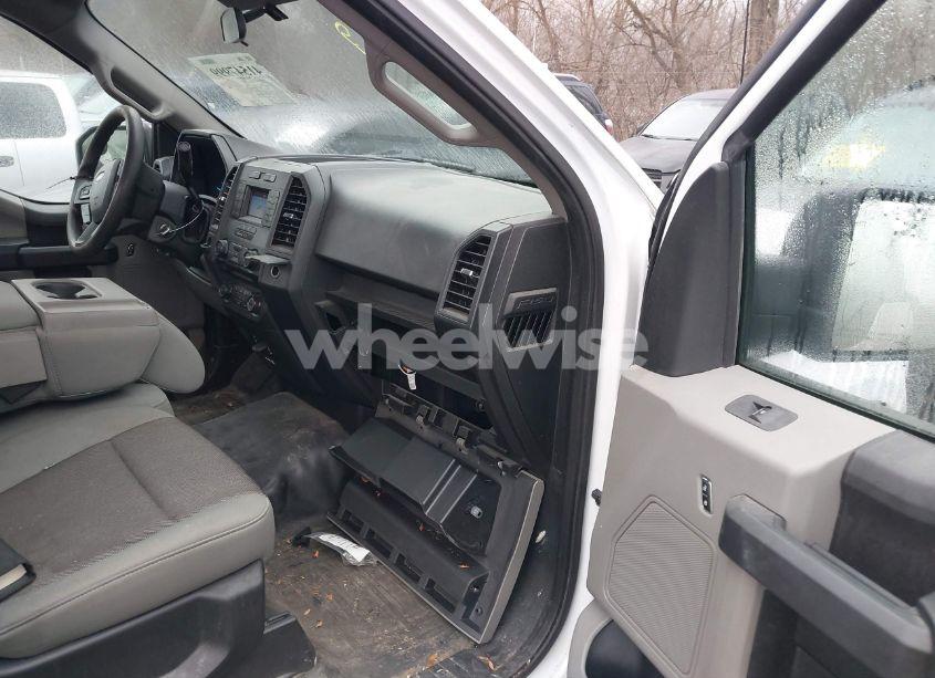 Photo 5 of 2018 Ford F-150 XL (VIN 1FTMF1CB9JKF69812)