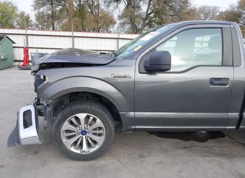 Photo 18 of 2018 Ford F-150 XL (VIN 1FTMF1CBXJKF97988)