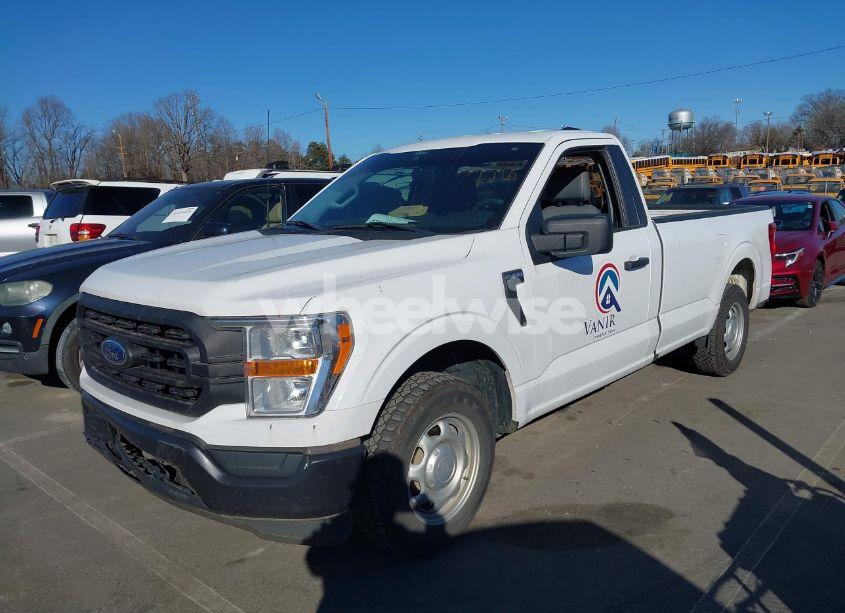 Photo 2 of 2022 Ford F-150 XL (VIN 1FTMF1CBXNKD27102)