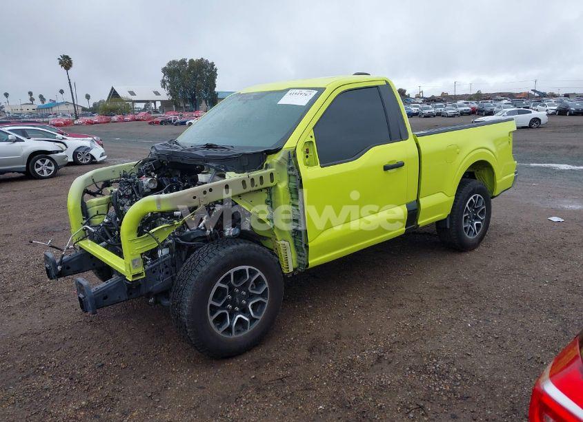 Photo 2 of 2022 Ford F-150 XL (VIN 1FTMF1CBXNKE01540)