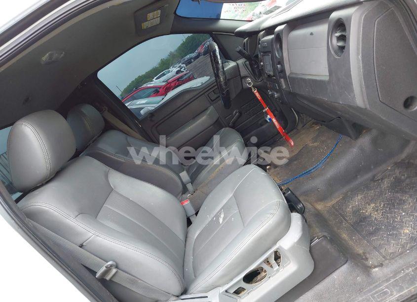 Photo 5 of 2013 Ford F-150 XL (VIN 1FTMF1CF8DKE07256)