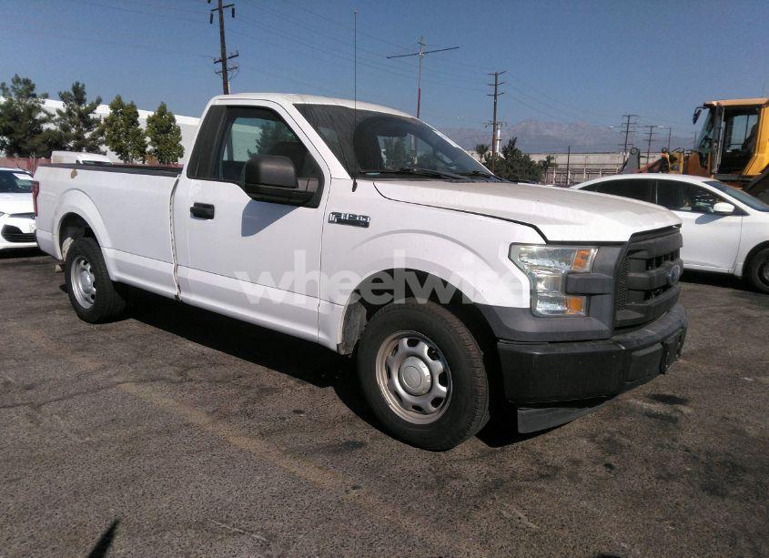 2017 Ford F-150 XL (VIN 1FTMF1CF8HKC09234) main photo