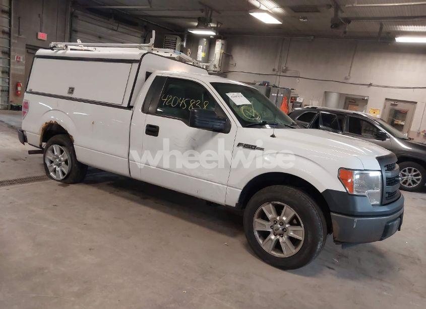 2013 Ford F-150 XL (VIN 1FTMF1CM0DKD73831) main photo