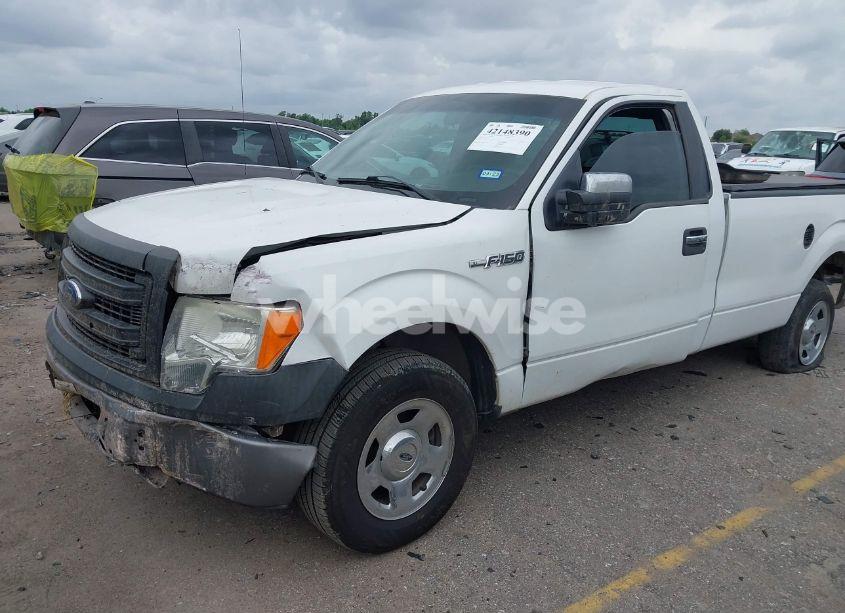 Photo 2 of 2013 Ford F-150 XL (VIN 1FTMF1CM4DKF21429)