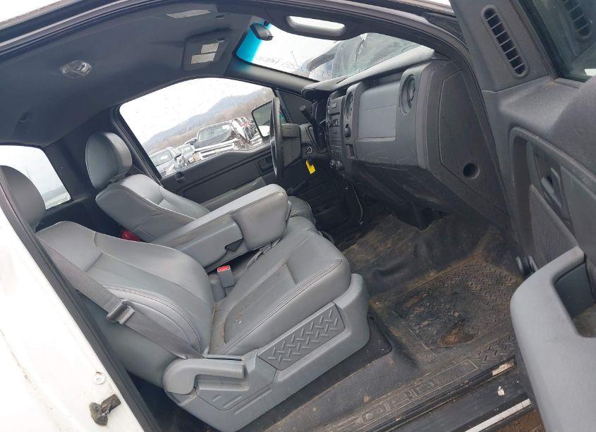 Photo 5 of 2014 Ford F-150 XL (VIN 1FTMF1CM4EFB14768)