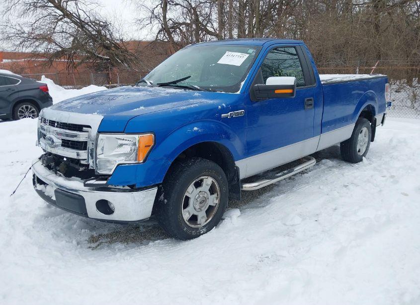 Photo 2 of 2014 Ford F-150 XLT (VIN 1FTMF1CM4EKE36883)