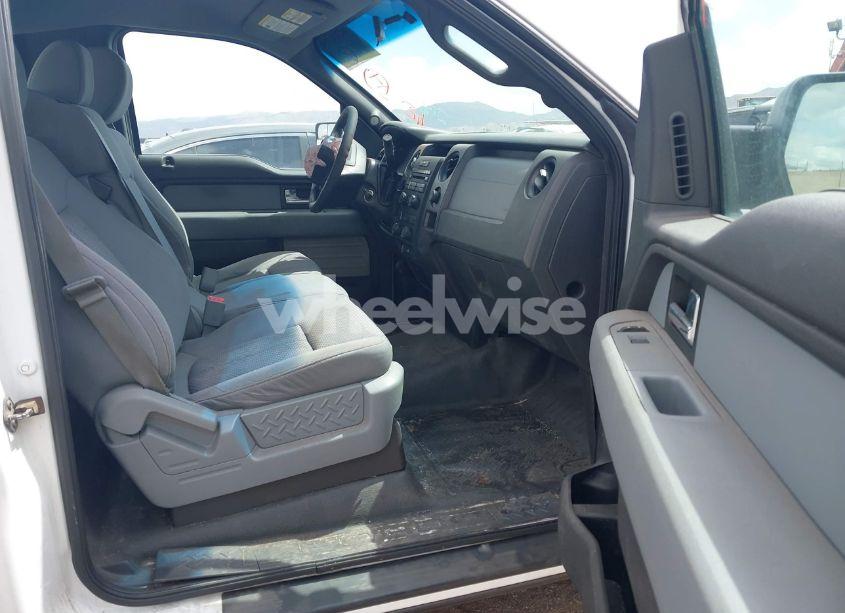 Photo 5 of 2014 Ford F-150 (VIN 1FTMF1CM4EKE98669)