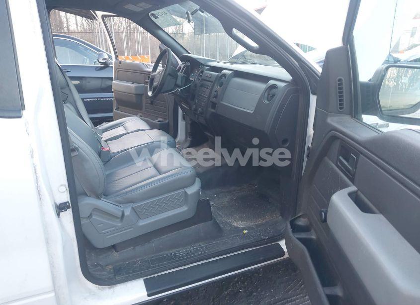 Photo 5 of 2014 Ford F-150 XL (VIN 1FTMF1CM4EKF70115)