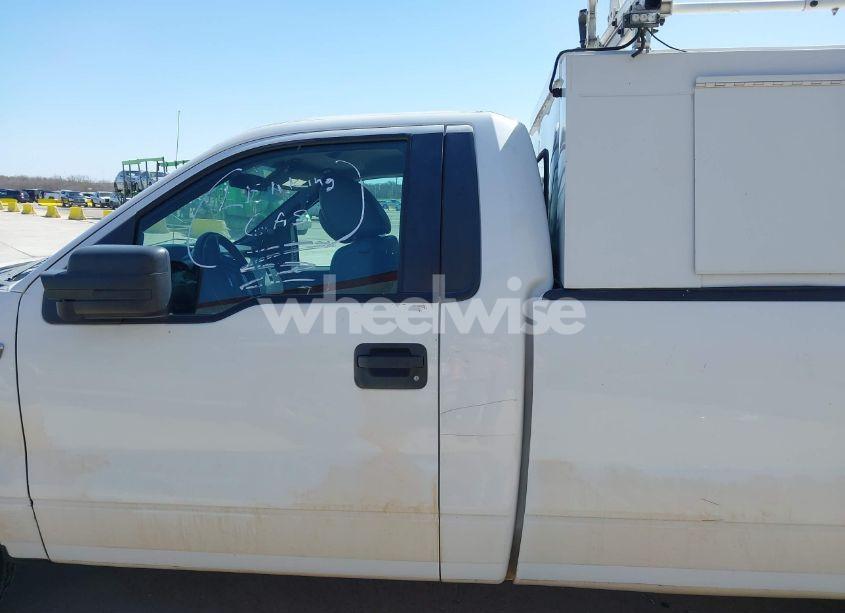 Photo 13 of 2014 Ford F-150 XL (VIN 1FTMF1CM4EKG22844)