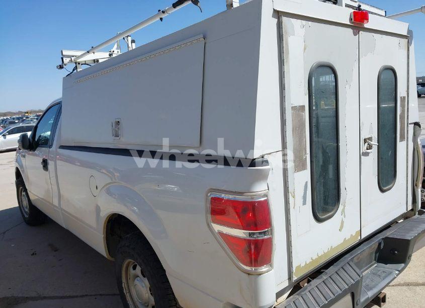 Photo 3 of 2014 Ford F-150 XL (VIN 1FTMF1CM4EKG22844)