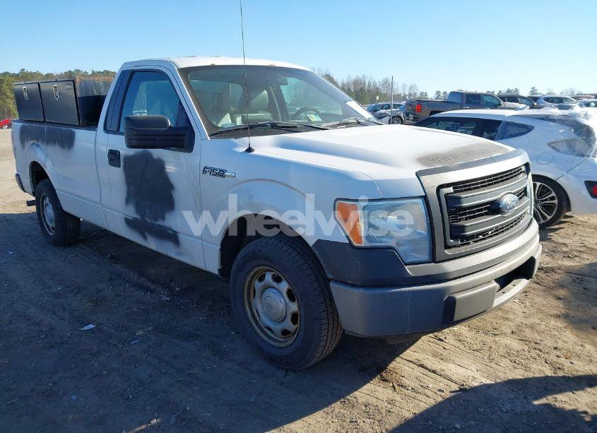 2013 Ford F-150 XL (VIN 1FTMF1CM5DKE24563) main photo