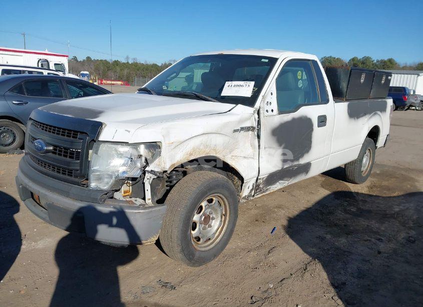 Photo 2 of 2013 Ford F-150 XL (VIN 1FTMF1CM5DKE24563)
