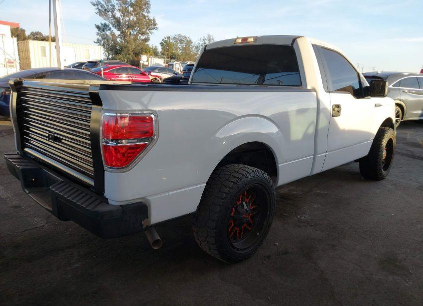 Photo 4 of 2013 Ford F-150 XL (VIN 1FTMF1CM5DKG34466)