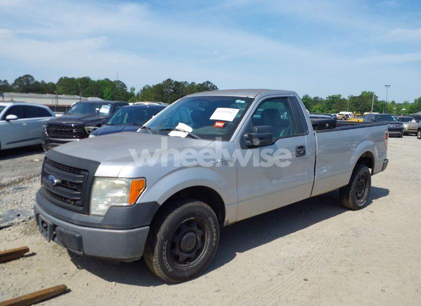 Photo 2 of 2014 Ford F-150 XL (VIN 1FTMF1CM5EKD55570)