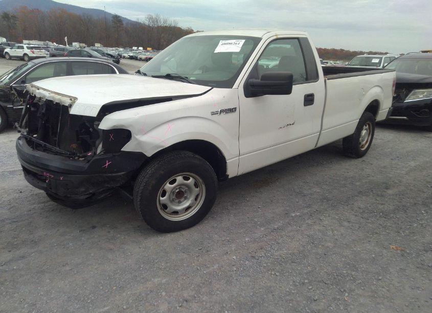 Photo 2 of 2014 Ford F-150 XL (VIN 1FTMF1CM5EKE10924)