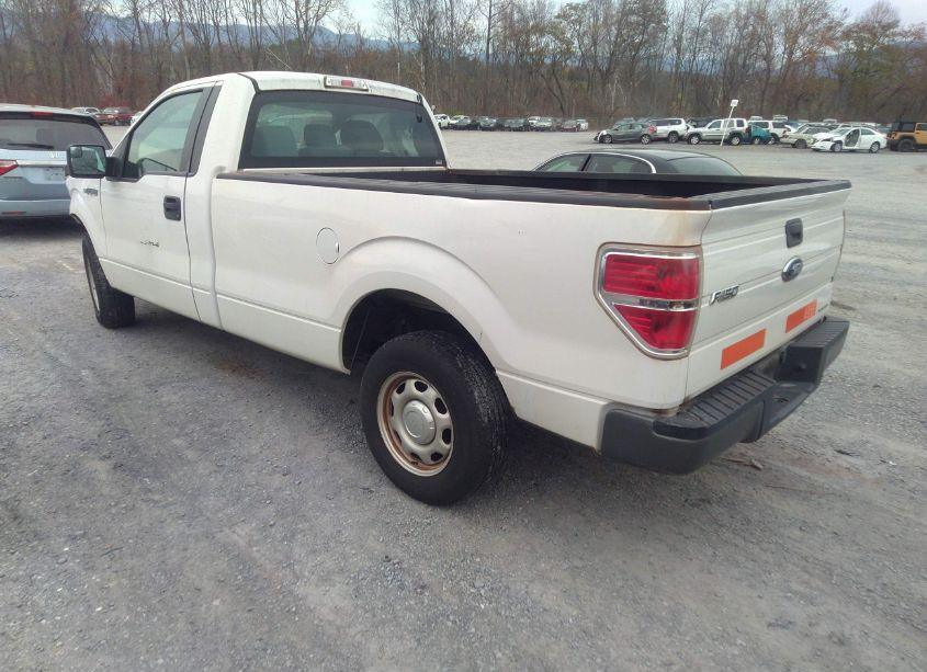 Photo 3 of 2014 Ford F-150 XL (VIN 1FTMF1CM5EKE10924)