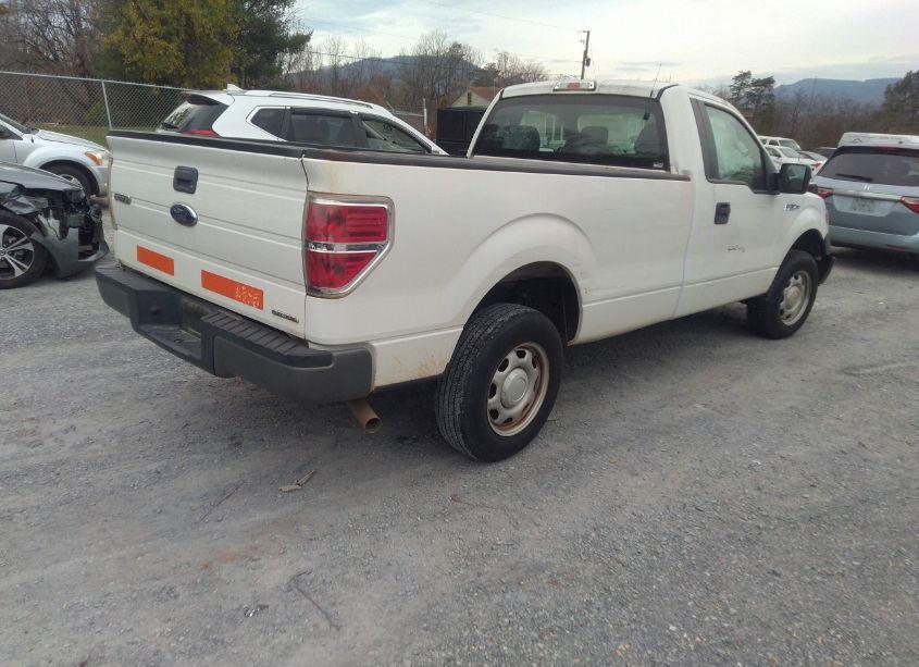 Photo 4 of 2014 Ford F-150 XL (VIN 1FTMF1CM5EKE10924)