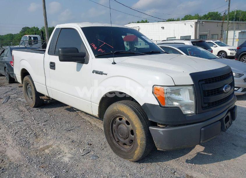 2013 Ford F-150 XL (VIN 1FTMF1CM6DFC50916) main photo